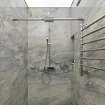 Διαμέρισμα Modern White Moss Center *