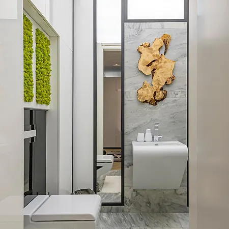 Modern White Moss Center *